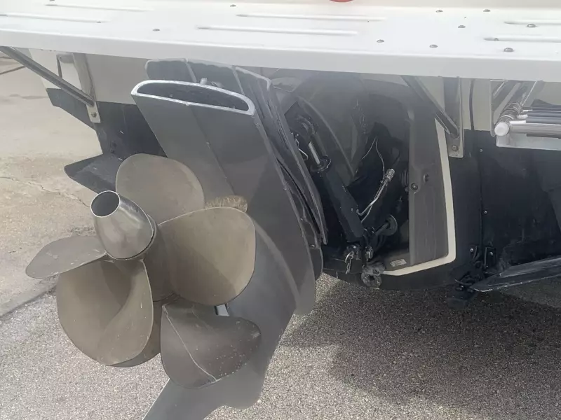 2006 Albemarle 242 Center Console