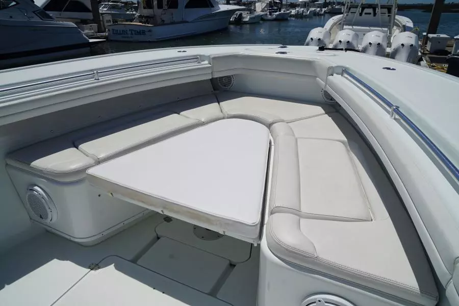 2013 Yellowfin 42 - deck-seating