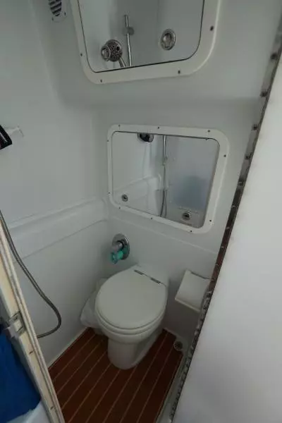 2013 Yellowfin 42 - head