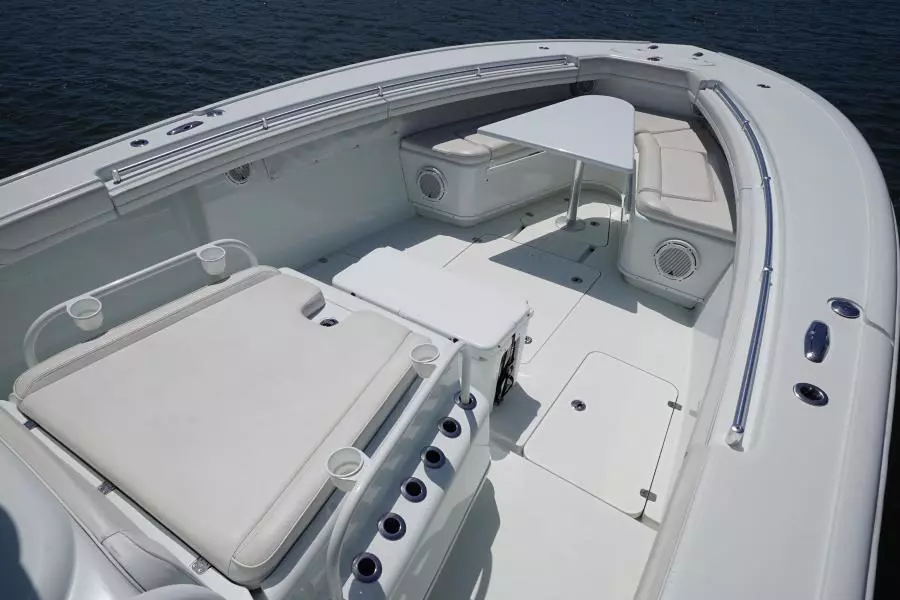 2013 Yellowfin 42 - deck