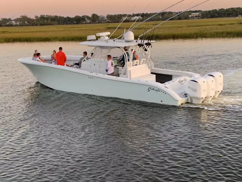 2013 Yellowfin 42 - port profile