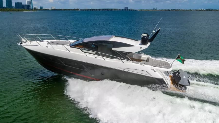 2019 Sunseeker Predator