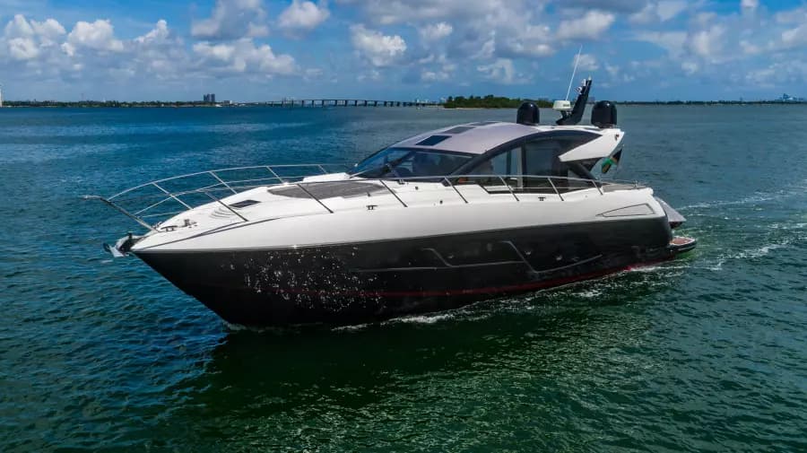 2019 Sunseeker Predator