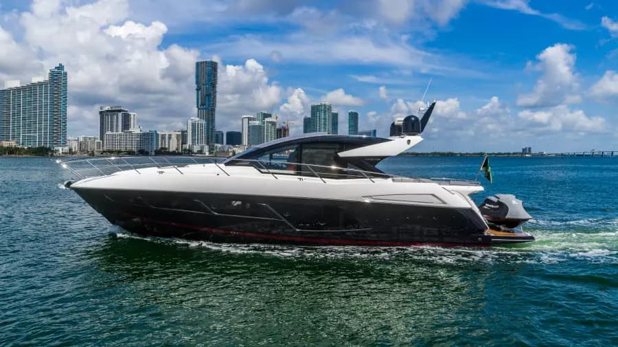 2019 Sunseeker Predator