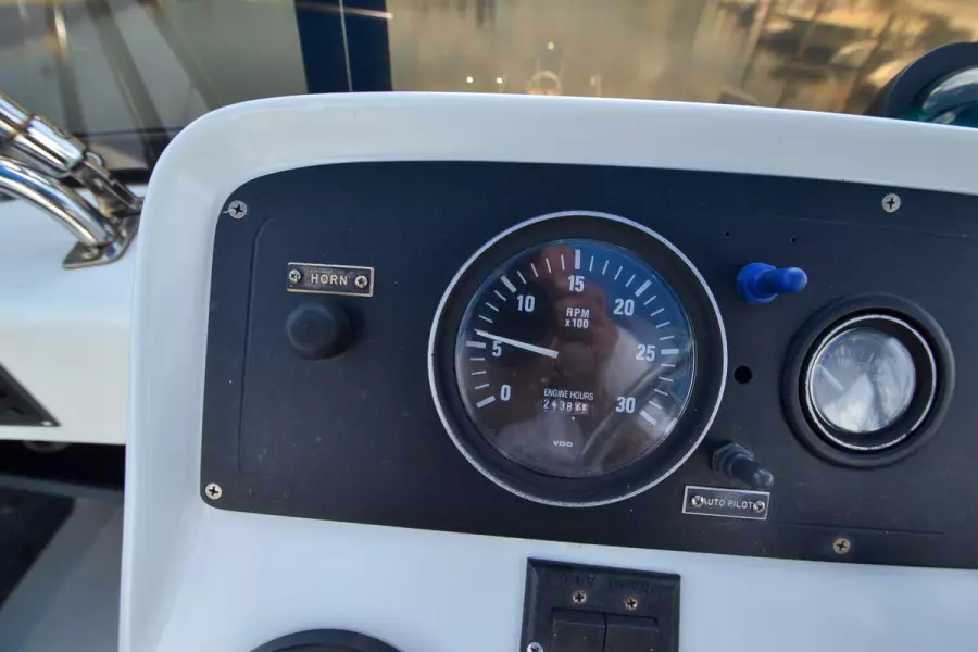 1982 Mainship 34 Trawler