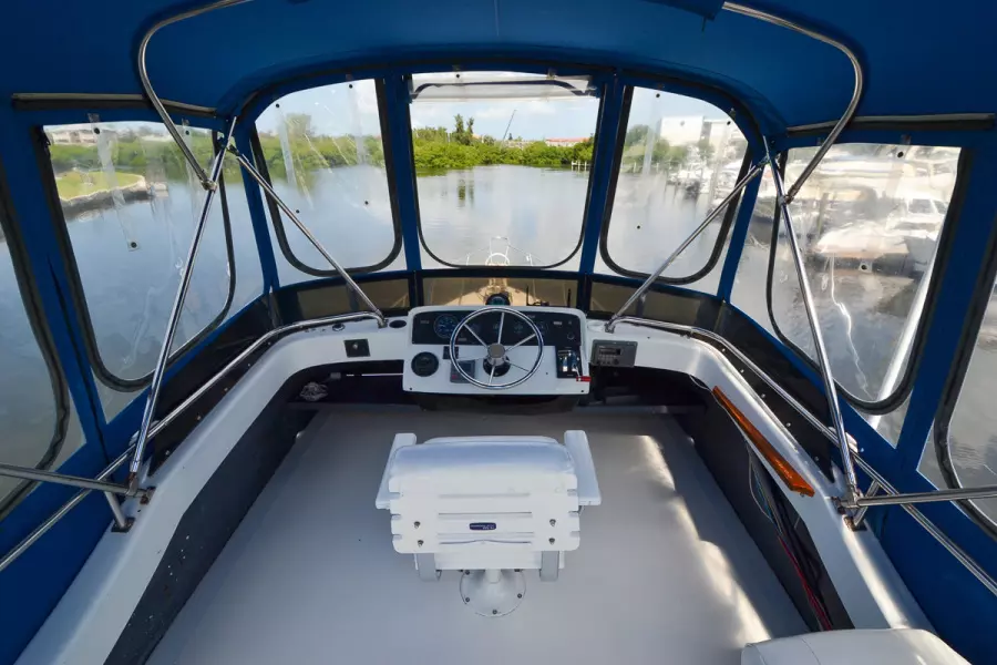 1982 Mainship 34 Trawler