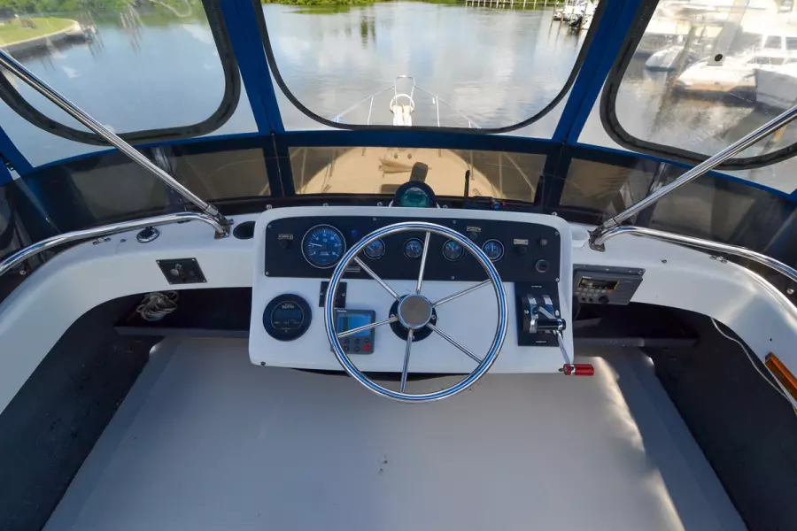 1982 Mainship 34 Trawler