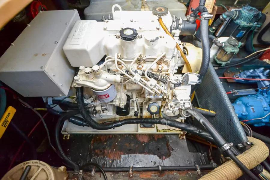 1982 Mainship 34 Trawler