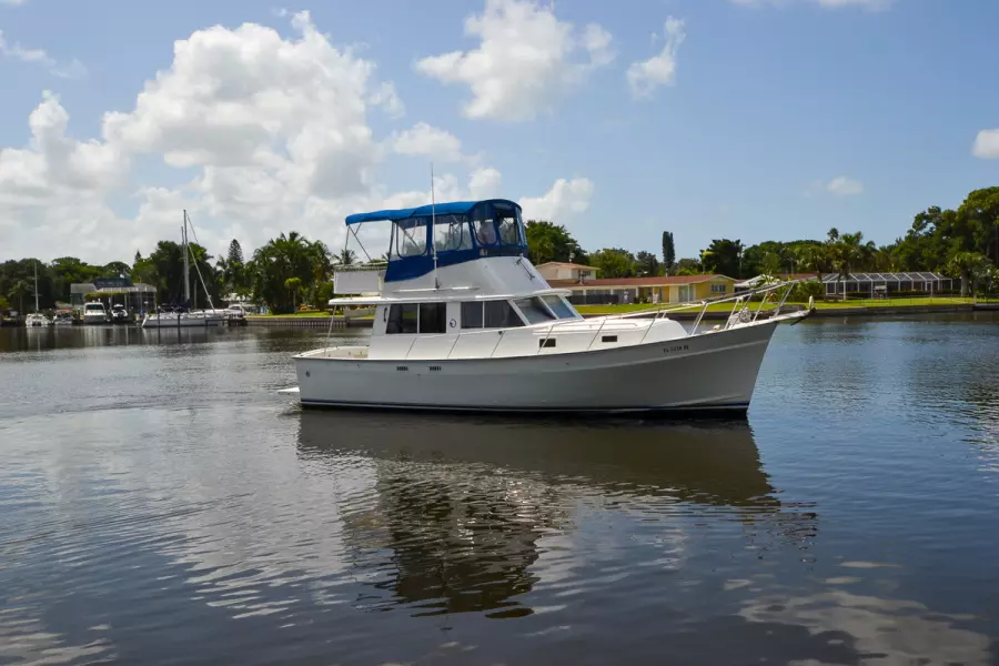 1982 Mainship 34 Trawler