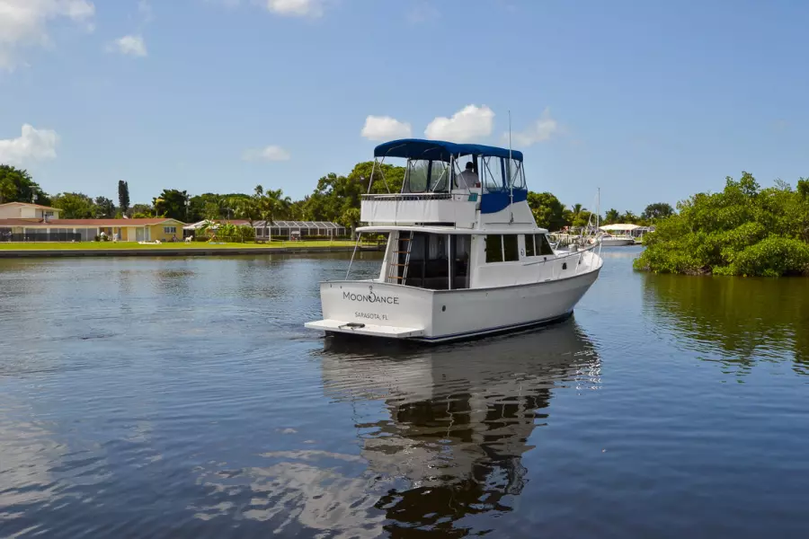 1982 Mainship 34 Trawler