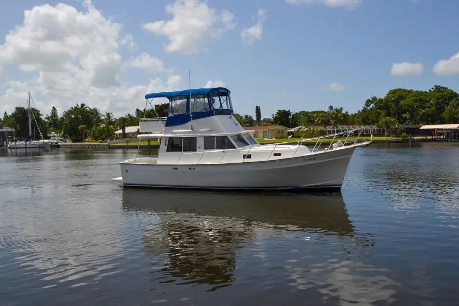 1982 Mainship 34 Trawler
