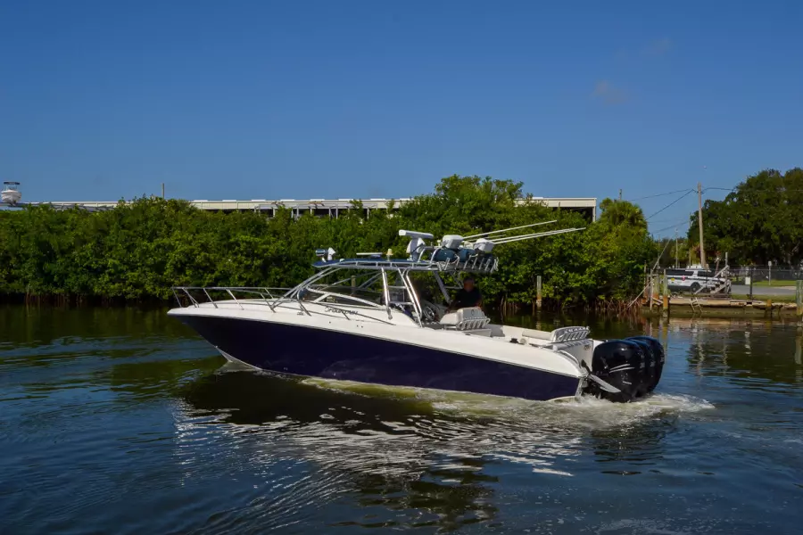 2008 Fountain 38 LX