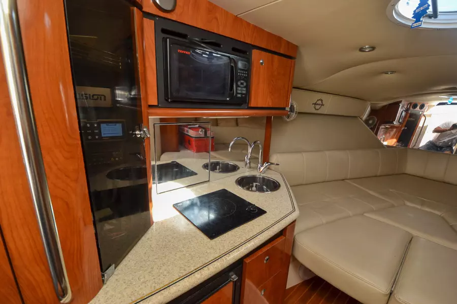 2008 Fountain 38 LX
