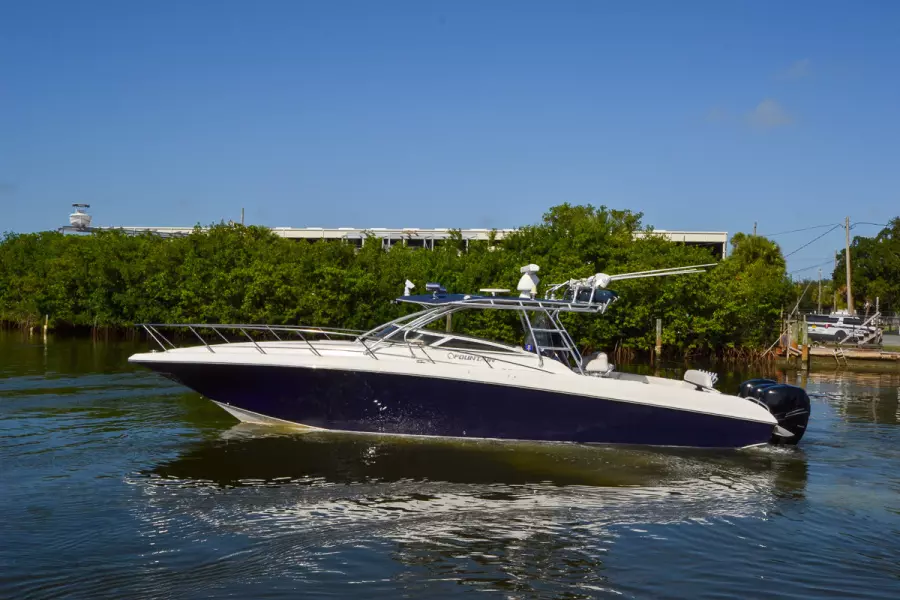 2008 Fountain 38 LX