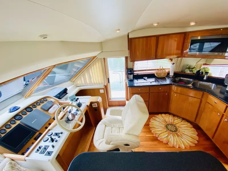 2003 Navigator 5700 Rival