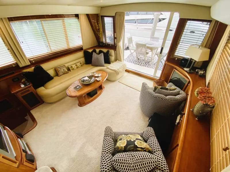 2003 Navigator 5700 Rival