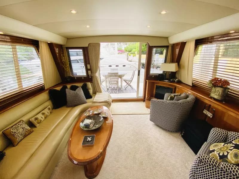 2003 Navigator 5700 Rival