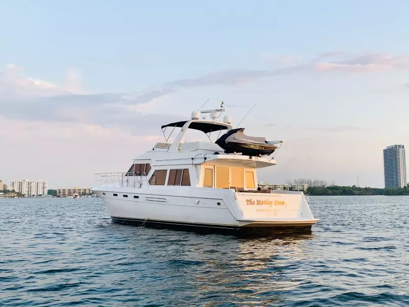 2003 Navigator 5700 Rival