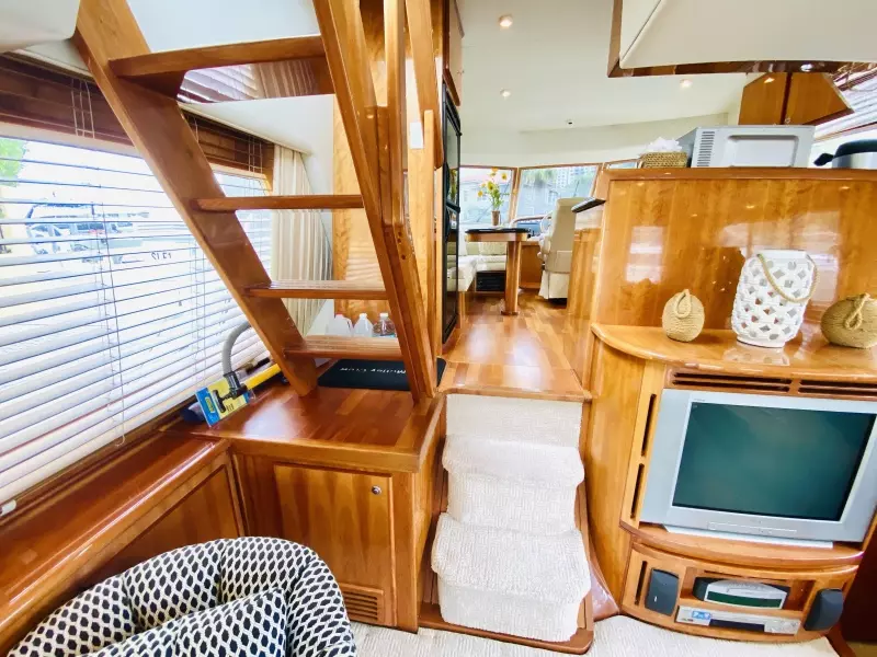 2003 Navigator 5700 Rival