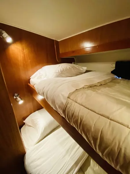 2003 Navigator 5700 Rival