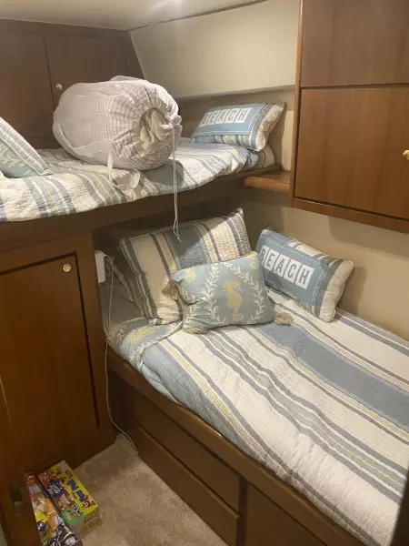 1997 Ocean Yachts Super Sport