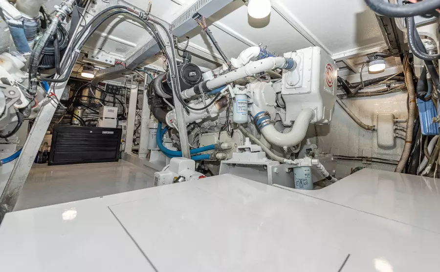 1979 Hatteras 53 Convertible