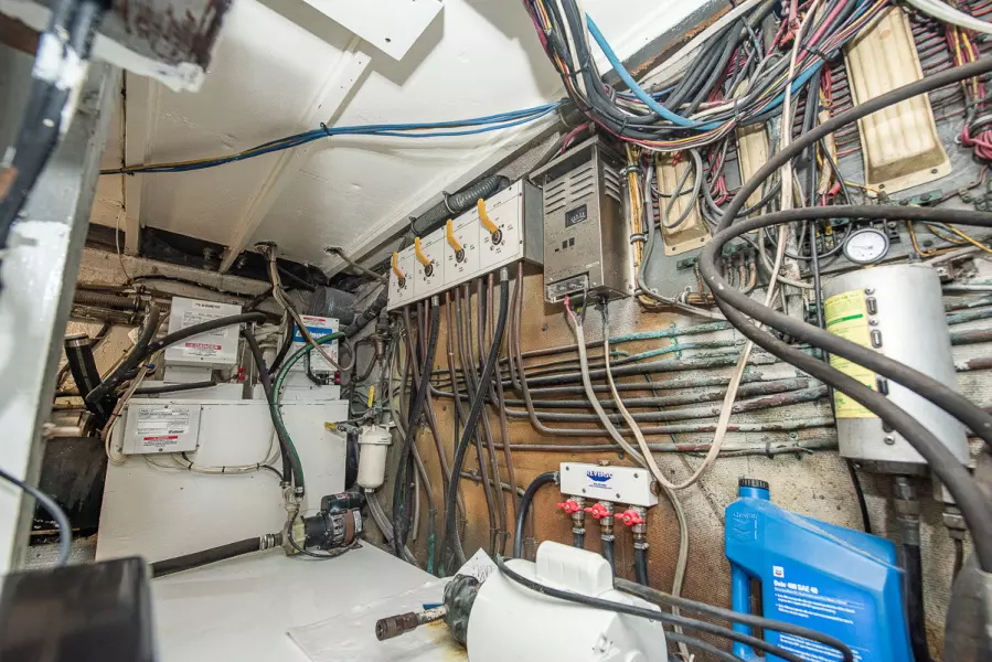 1979 Hatteras 53 Convertible