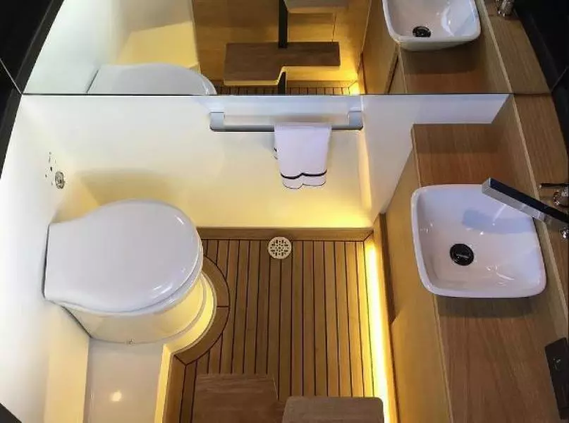 2022 De Antonio D28 Open