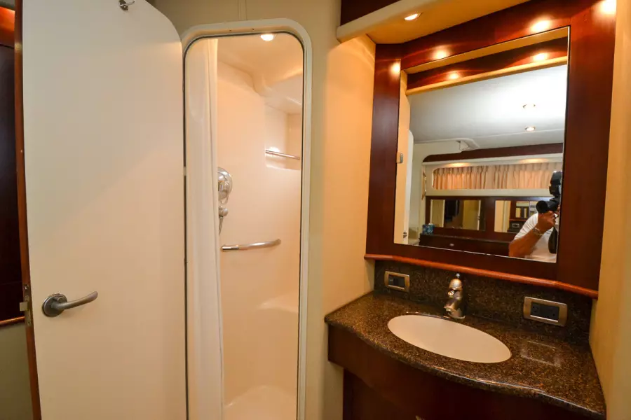 2006 Sea Ray 40 Motor Yacht