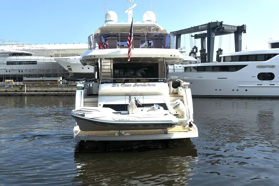 2019 Sunseeker 86 Yacht