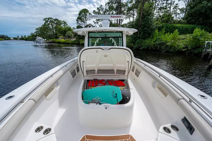 2017 Boston Whaler 370 Outrage