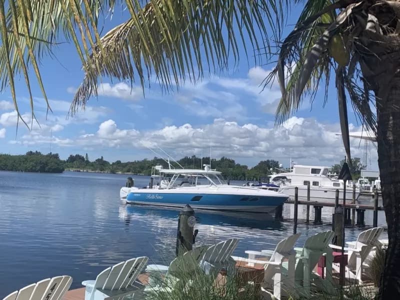 2018 Intrepid 407 Cuddy