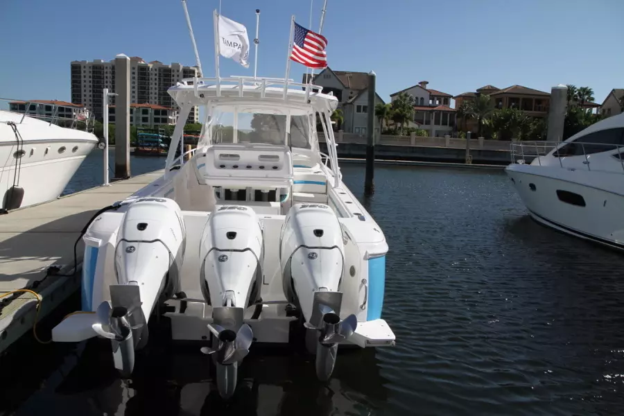 2018 Intrepid 407 Cuddy