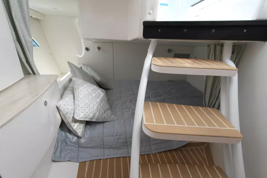 2018 Intrepid 407 Cuddy