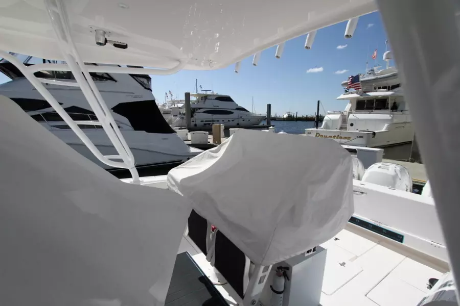 2018 Intrepid 407 Cuddy