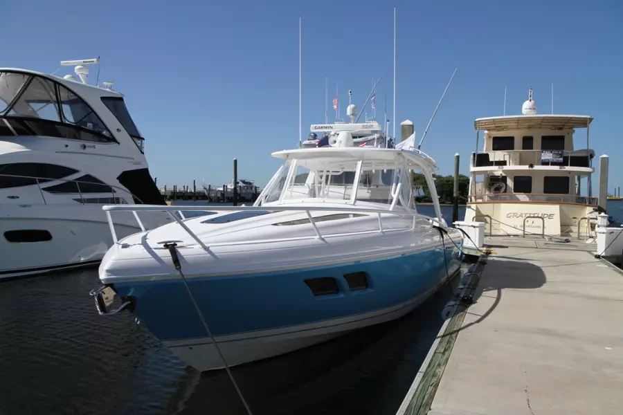 2018 Intrepid 407 Cuddy