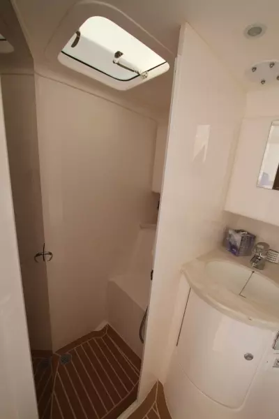 2018 Intrepid 407 Cuddy