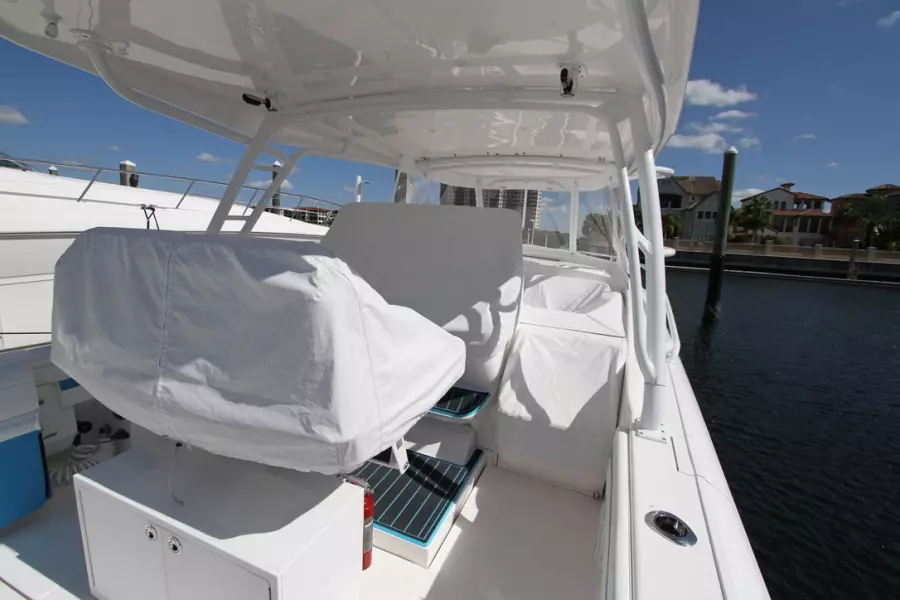 2018 Intrepid 407 Cuddy