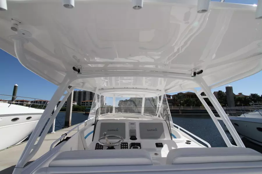 2018 Intrepid 407 Cuddy