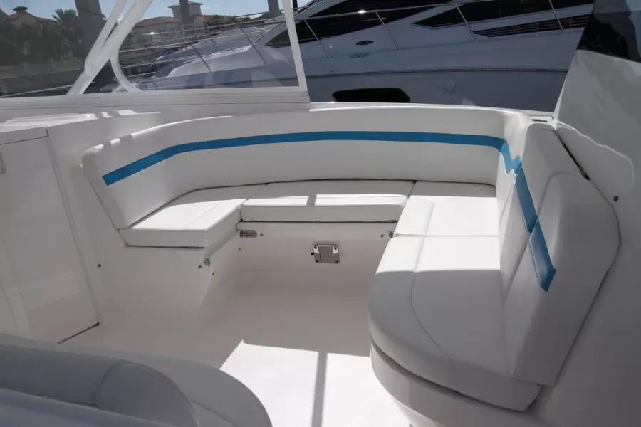 2018 Intrepid 407 Cuddy