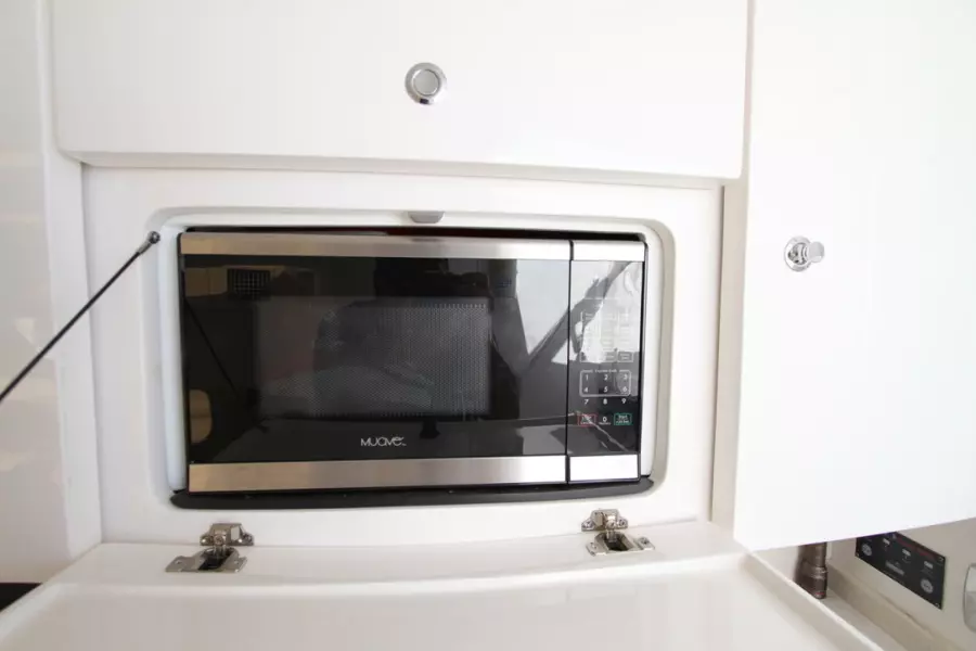 2018 Intrepid 407 Cuddy