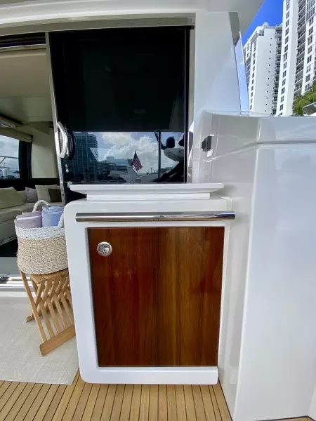 2018 Azimut Flybridge