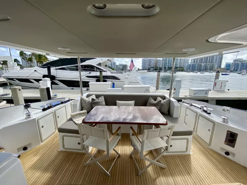 2018 Azimut Flybridge