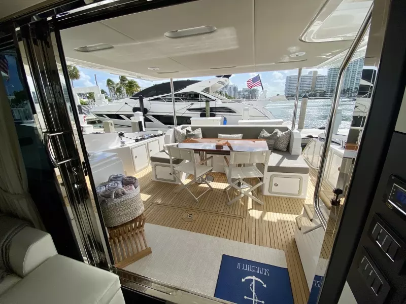 2018 Azimut Flybridge
