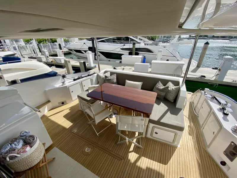 2018 Azimut Flybridge