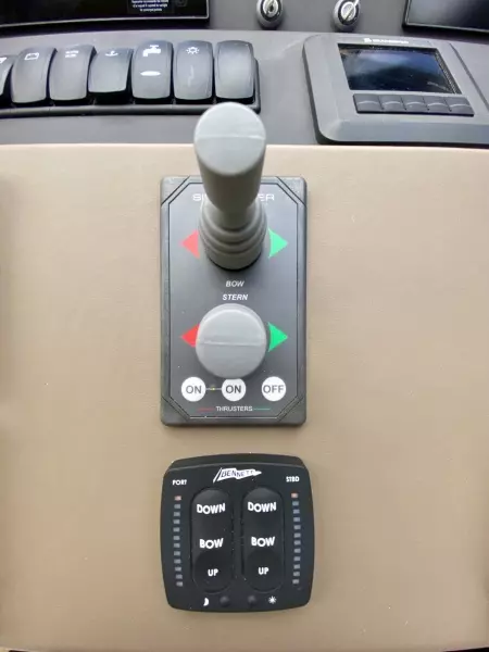 2018 Azimut Flybridge