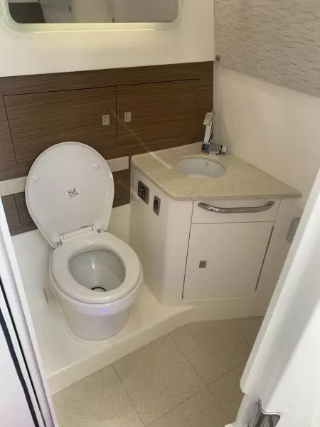 2017 Boston Whaler 420 Outrage