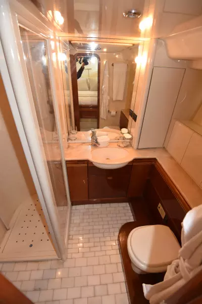 1997 Ferretti Yachts 80