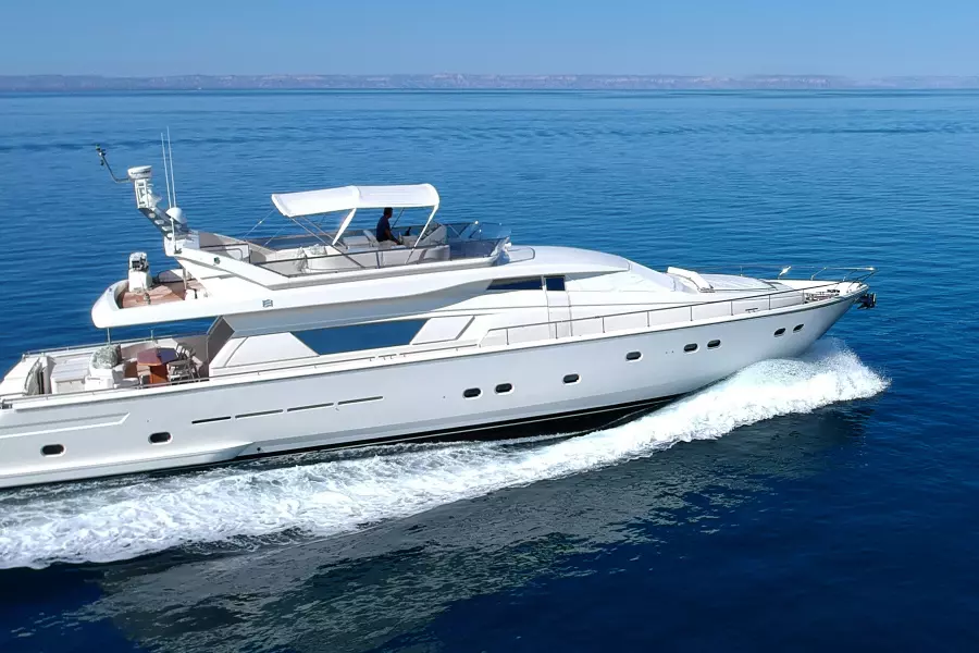 1997 Ferretti Yachts 80