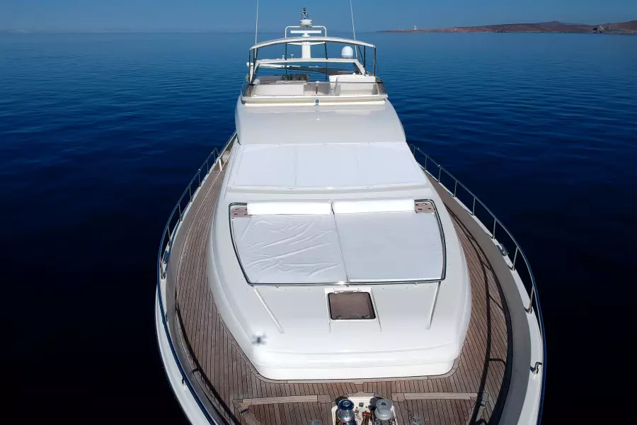 1997 Ferretti Yachts 80